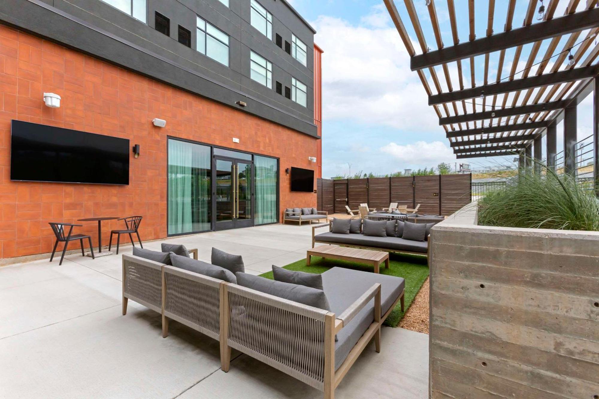 Cambria Hotel Austin Airport מראה חיצוני תמונה