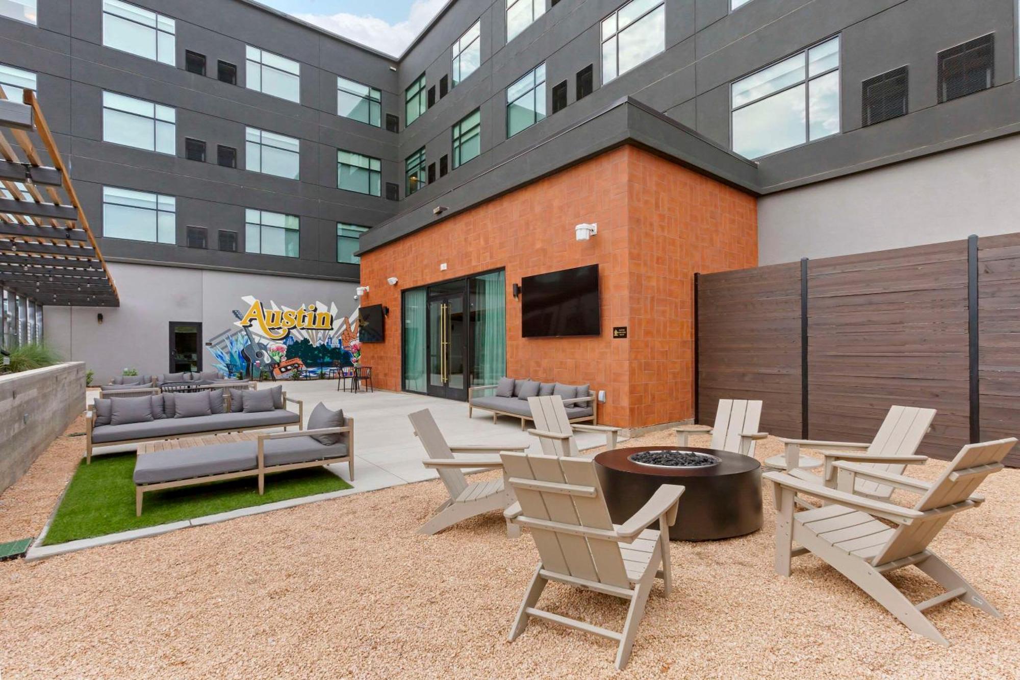 Cambria Hotel Austin Airport מראה חיצוני תמונה