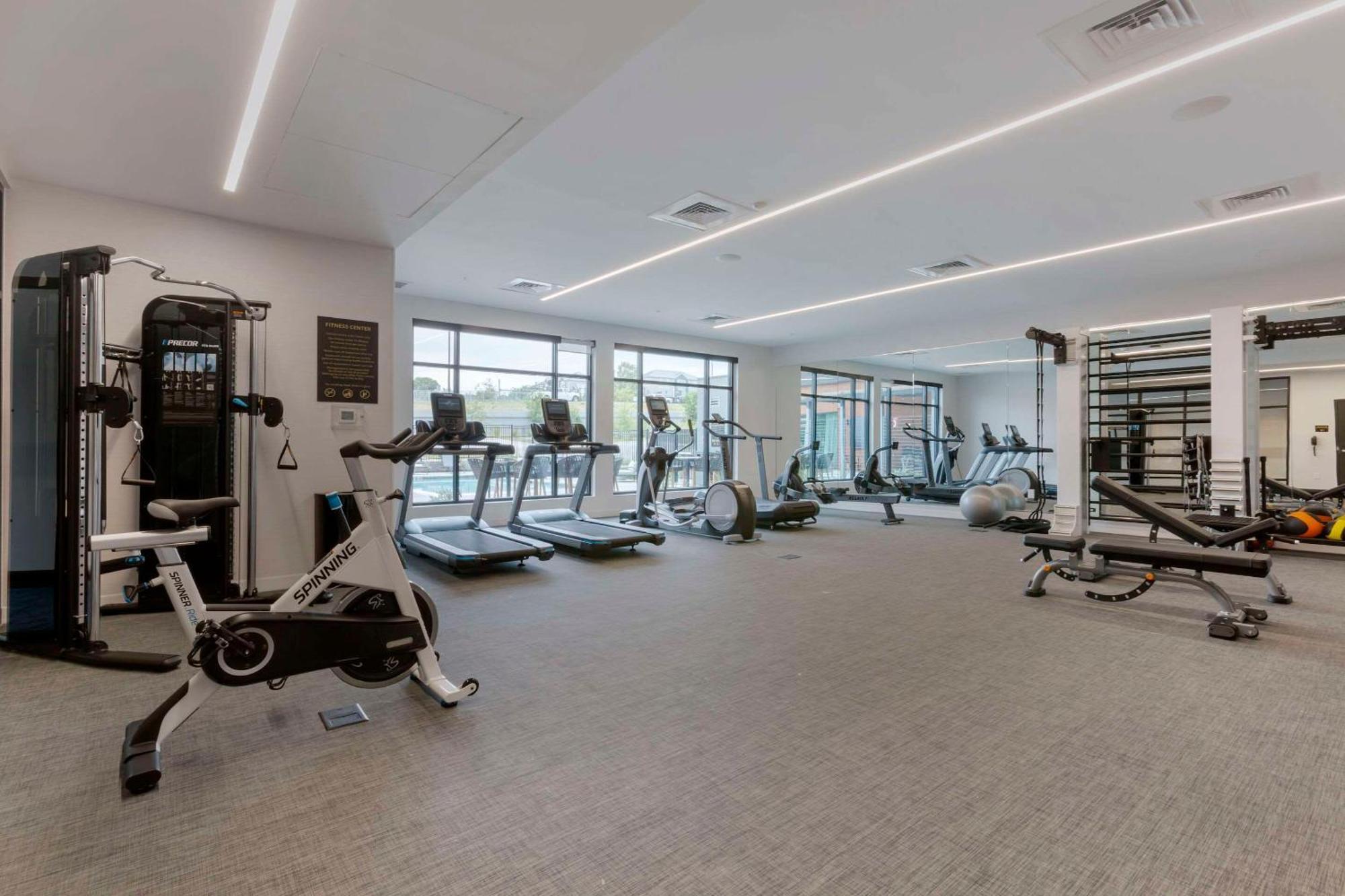 Cambria Hotel Austin Airport מראה חיצוני תמונה
