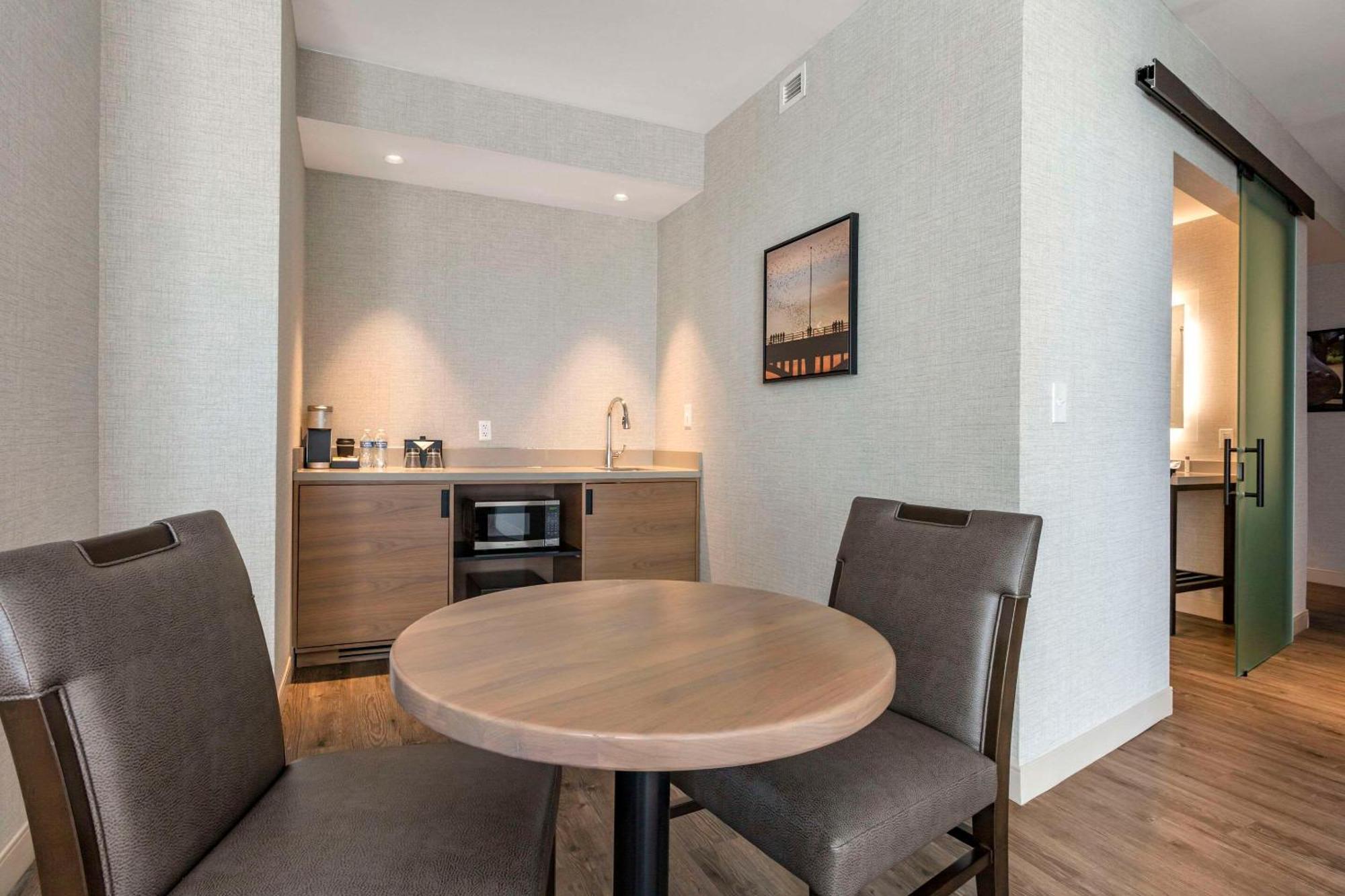Cambria Hotel Austin Airport מראה חיצוני תמונה